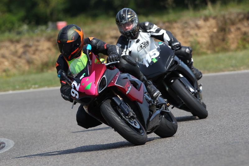 Archiv-2018/44 06.08.2018 Dunlop Moto Ride and Test Day  ADR/Strassenfahrer-Sportfahrer grün/92